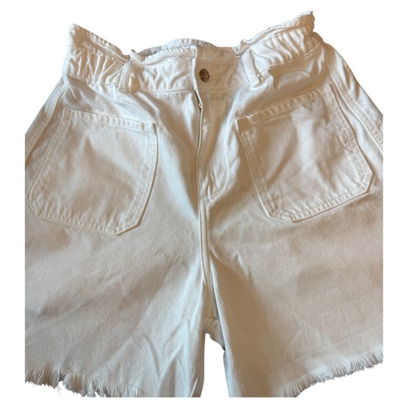 ZARA white high waisted denim shorts - Picture 2 of 5